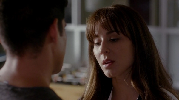 Pretty_Little_Liars_S07E13_WEB-DL_720p_DUAL_WWW_COMANDOTORRENTS_COM_1645.jpg