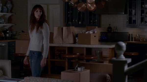 Pretty_Little_Liars_S07E17_WEB-DL_720p_DUAL_WWW_COMANDOTORRENTS_COM_0637.jpg