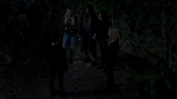 Pretty_Little_Liars_S07E18_WEB-DL_720p_DUAL_WWW_COMANDOTORRENTS_COM_0867.jpg