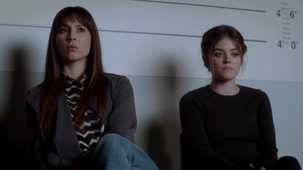 Pretty_Little_Liars_S07E18_WEB-DL_720p_DUAL_WWW_COMANDOTORRENTS_COM_1033.jpg
