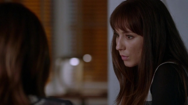 Pretty_Little_Liars_S07E18_WEB-DL_720p_DUAL_WWW_COMANDOTORRENTS_COM_1455.jpg