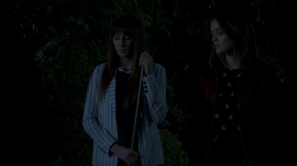 Pretty_Little_Liars_S07E19_WEB-DL_720p_DUAL_WWW_COMANDOTORRENTS_COM_1714.jpg