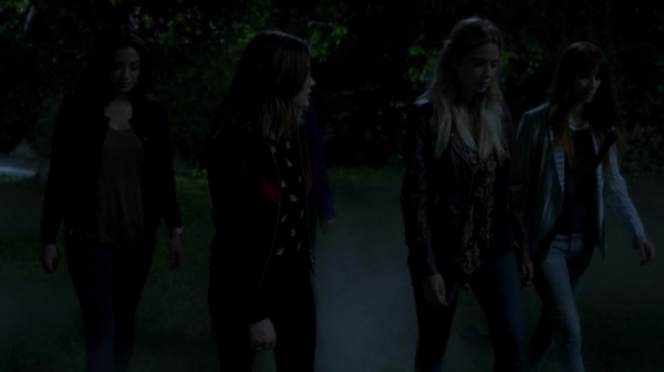 Pretty_Little_Liars_S07E19_WEB-DL_720p_DUAL_WWW_COMANDOTORRENTS_COM_1734.jpg
