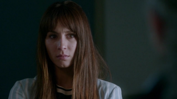 Pretty_Little_Liars_S07E19_WEB-DL_720p_DUAL_WWW_COMANDOTORRENTS_COM_2000.jpg