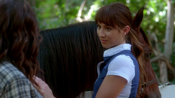 Pretty_Little_Liars_S07E20E21_WEB-DL_720p_DUAL_WWW_COMANDOTORRENTS_COM_0344.jpg