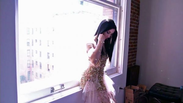 Schon21_presents___Behind_the_scenes_with_Troian_Bellisario_mp4__1_283129.jpg