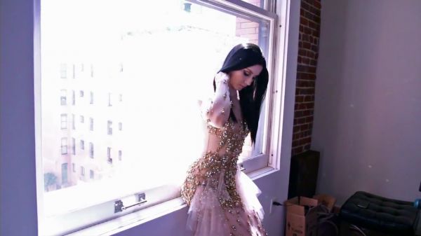 Schon21_presents___Behind_the_scenes_with_Troian_Bellisario_mp4__1_283229.jpg