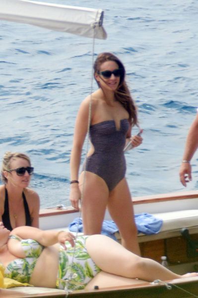 HQ

