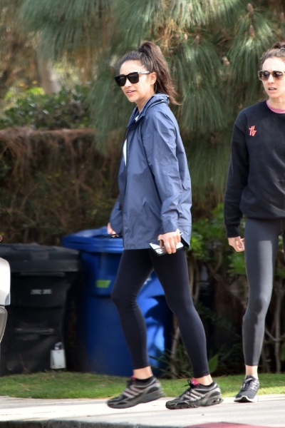 outinla210120-010.jpg