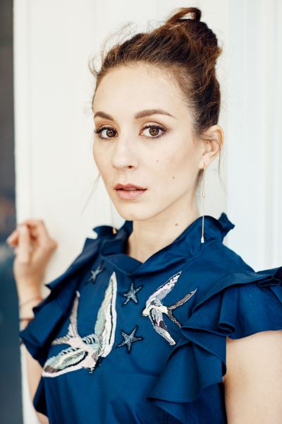 HQ
