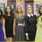 pretty-little-liars-nyc-hotel-exit-23.jpg